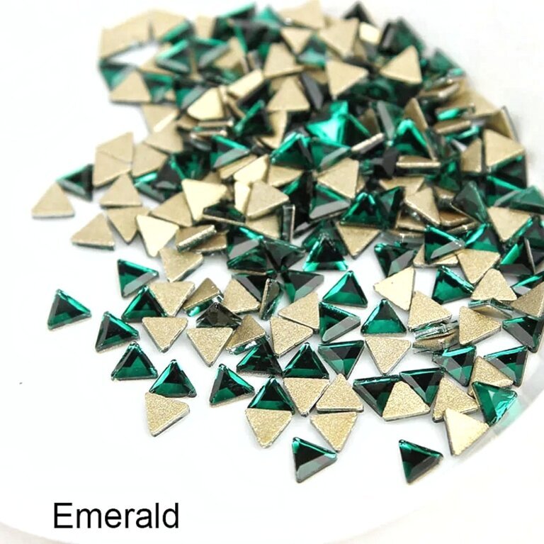 Screenshot_20200623-163320_AliExpress-01 Стразы Emerald треугольник 3×3 мм, 10 шт