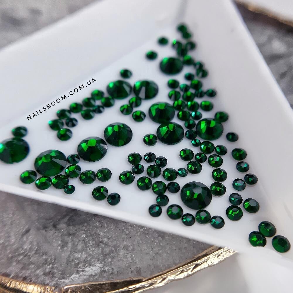 Камінці Emerald ss3-ss16, 100 шт