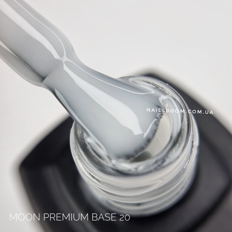 Камуфлююча база MOON Full Premium base №20, 8 мл