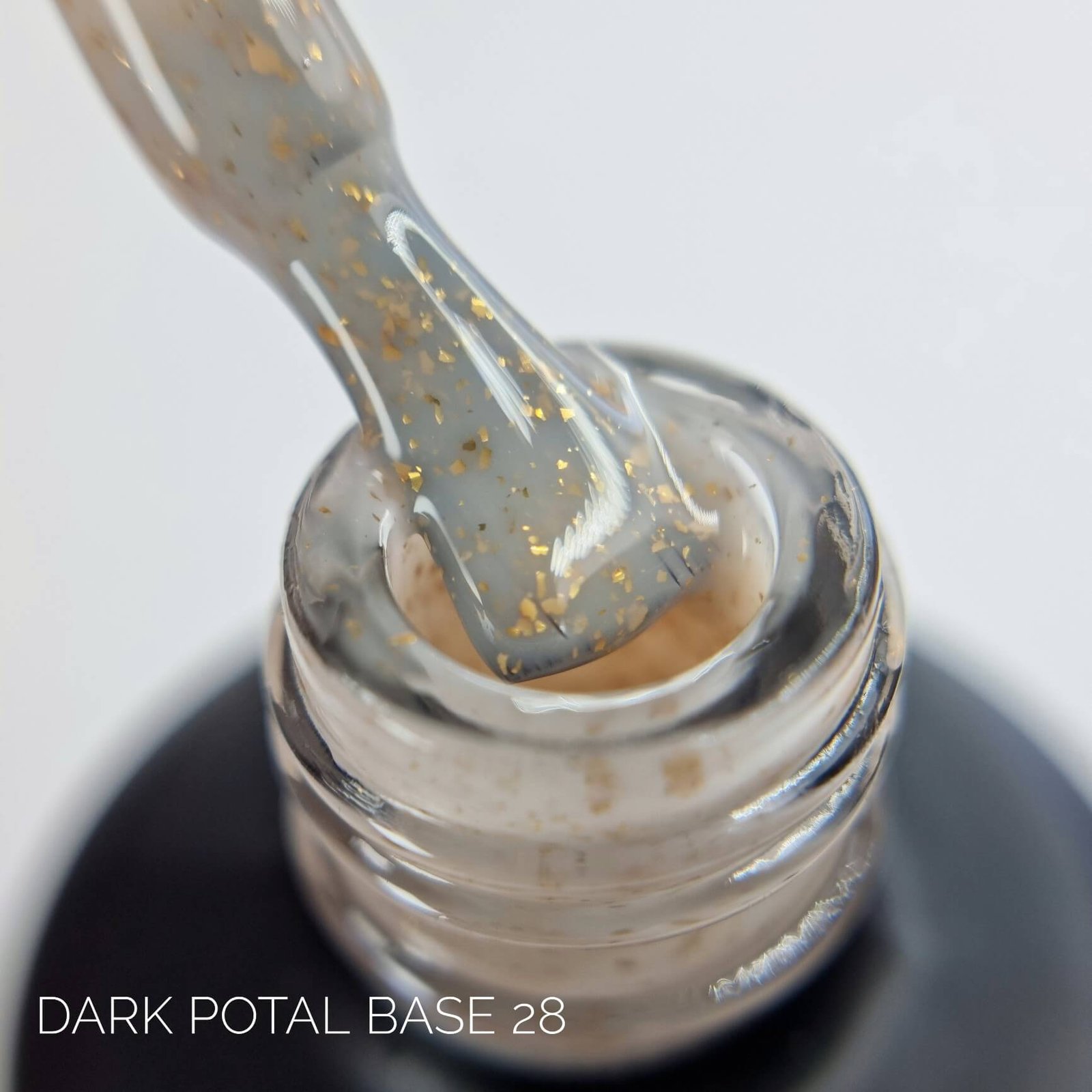 Камуфлююча база з поталлю DARK Pro Base Potal №28, 15 мл
