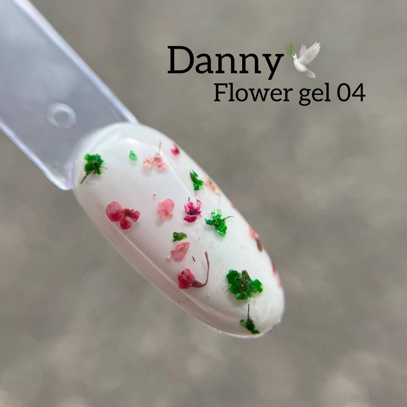 Камуфлююча база з поталлю Danny Rococo 04, 10 мл