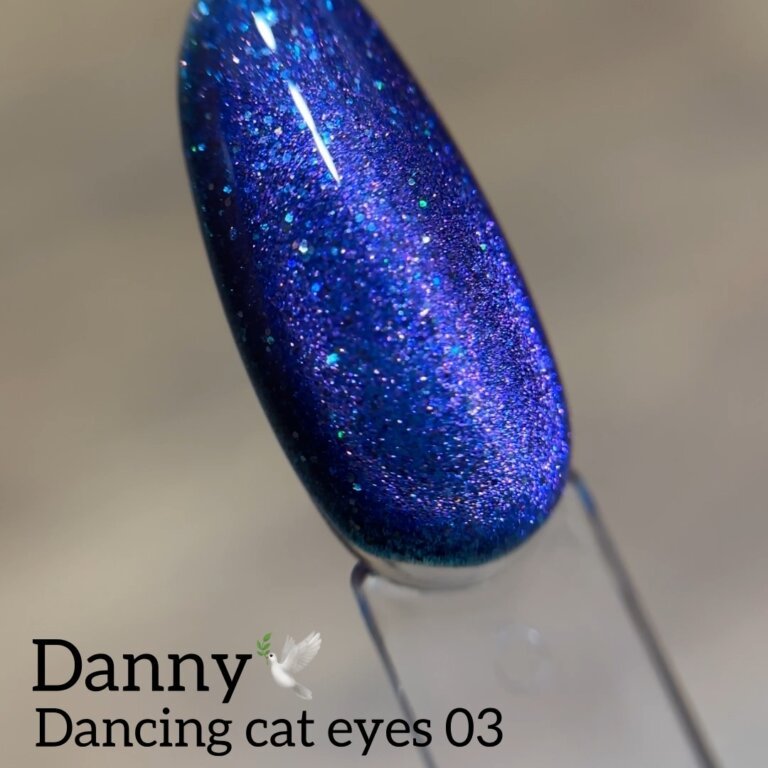 Гель-лак котяче око Danny Dancing Cat Eye 03, 8 мл