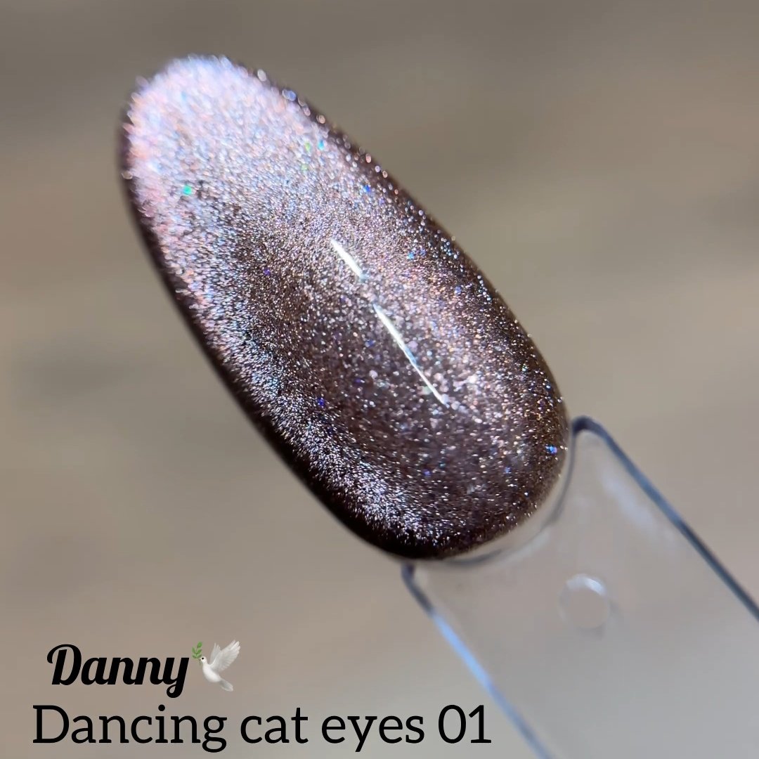 Гель-лак котяче око Danny Dancing Cat Eye 01, 8 мл