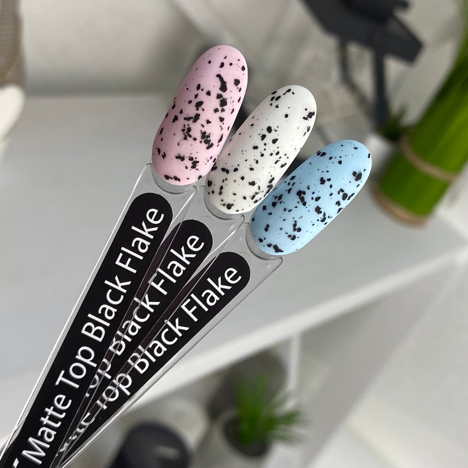 Матовий Топ ART No Wipe Matte Top Black Flake (із чорними пластівцями), 10 мл