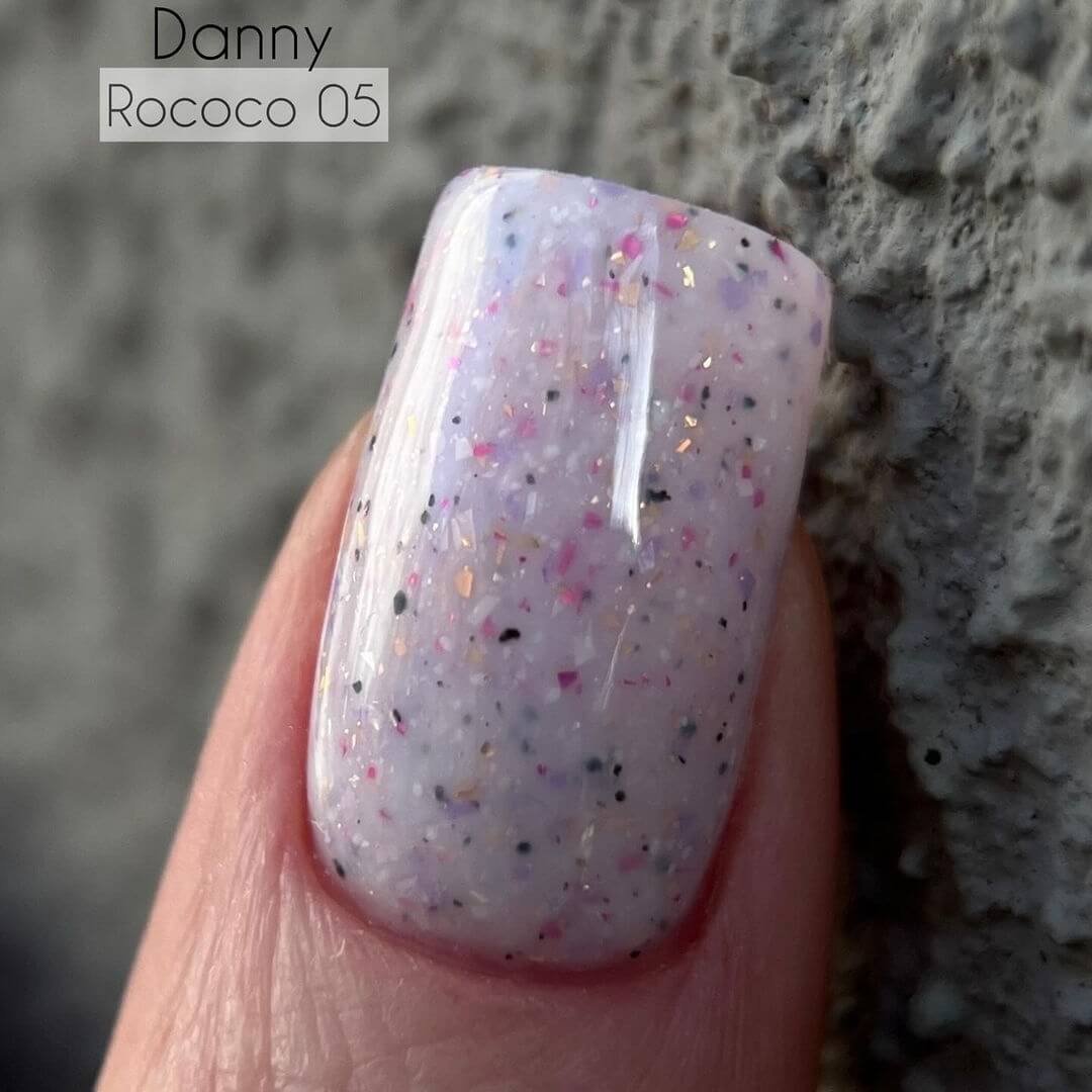 Камуфлююча база з поталлю Danny Rococo 05, 10 мл