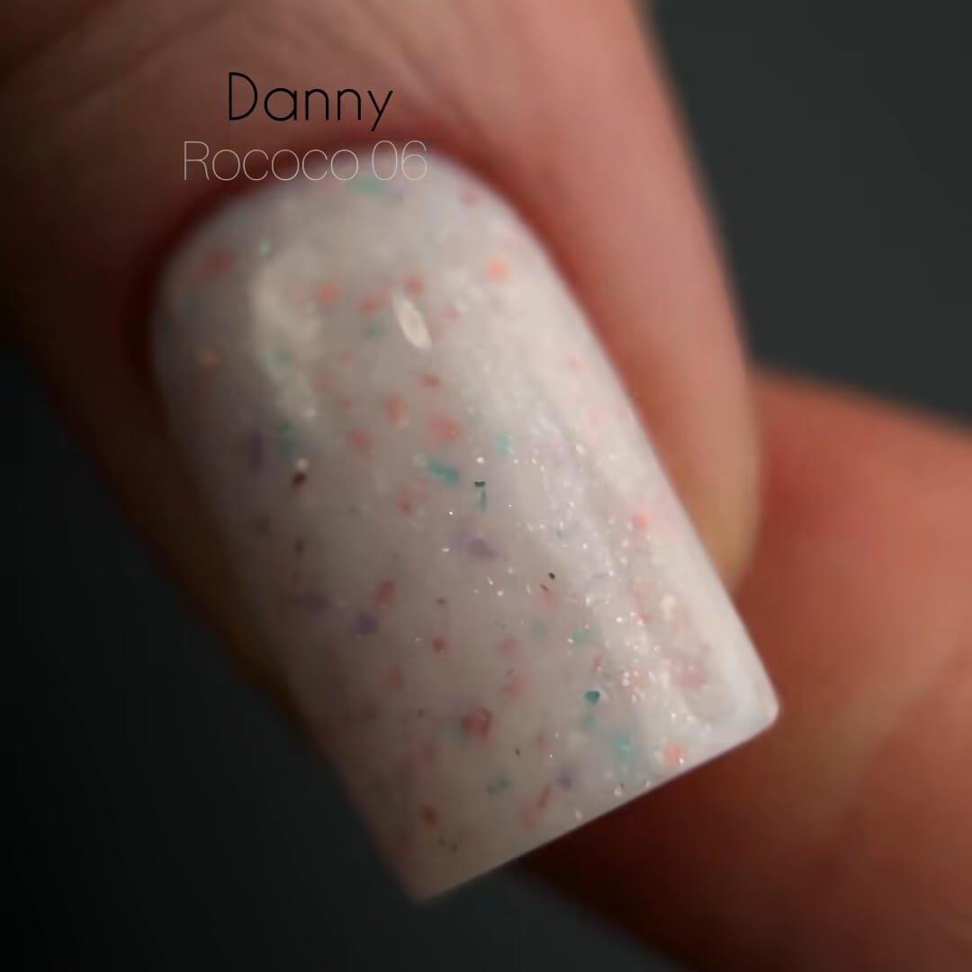 Камуфлююча база з поталлю Danny Rococo 06, 10 мл