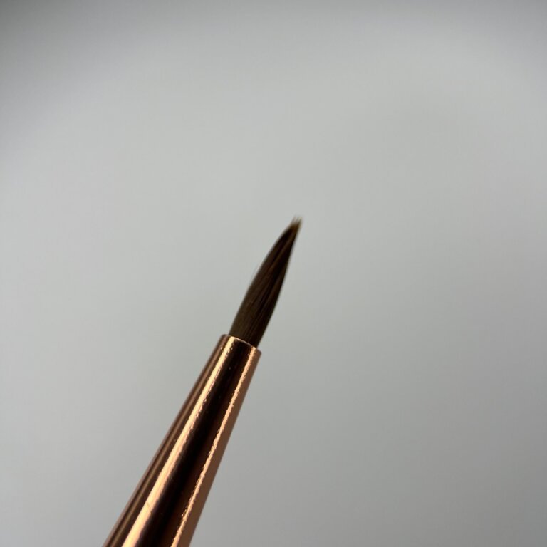 2B8814CB-1696-4FD7-81CF-DB7557BF8ED2 Двосторонній пензлик Nika Zemlyanikina Poke Pen 8 мм/Universal Brush 10 мм