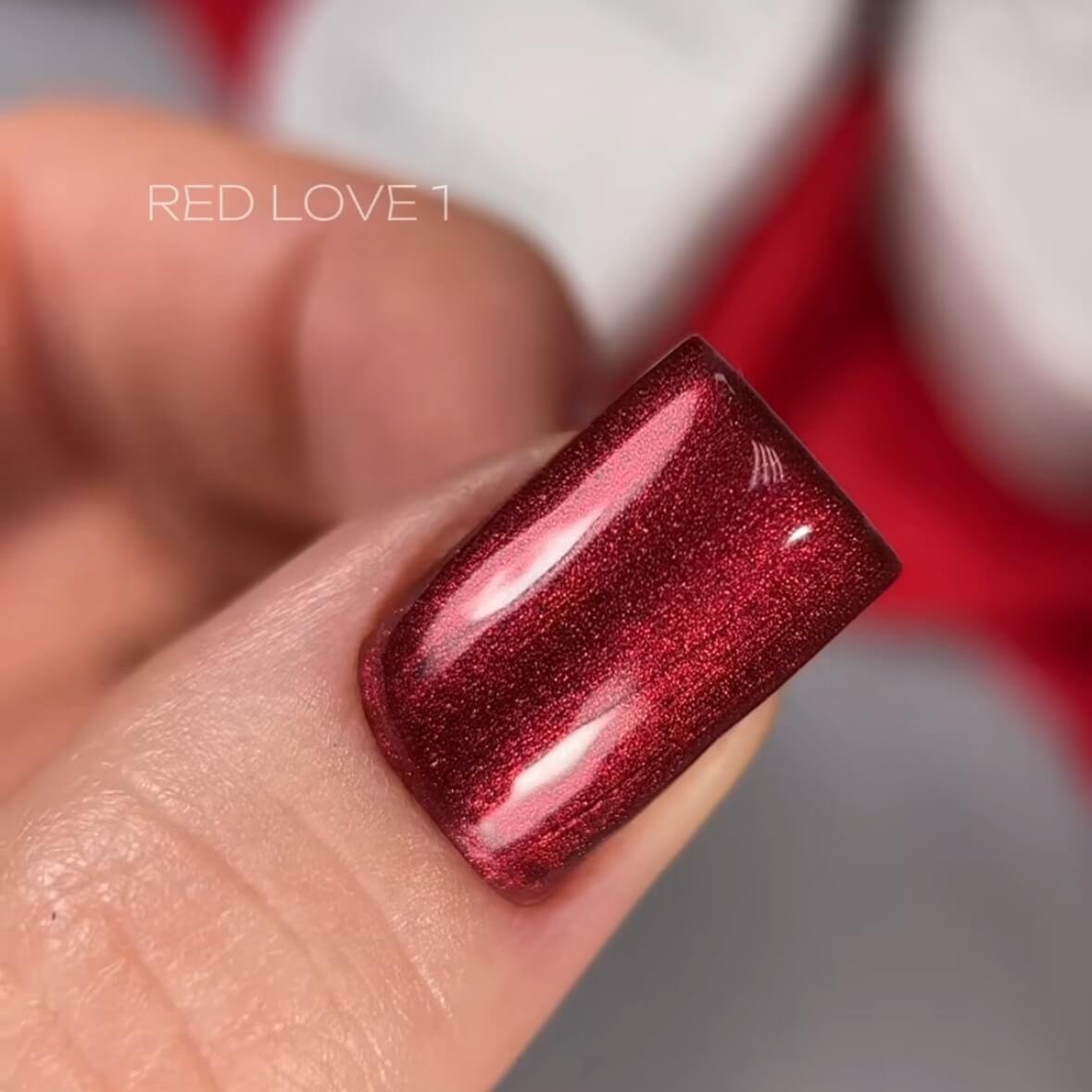 IMG_0339 Гель-лак Saga Professional LOVE RED 01, 10 мл