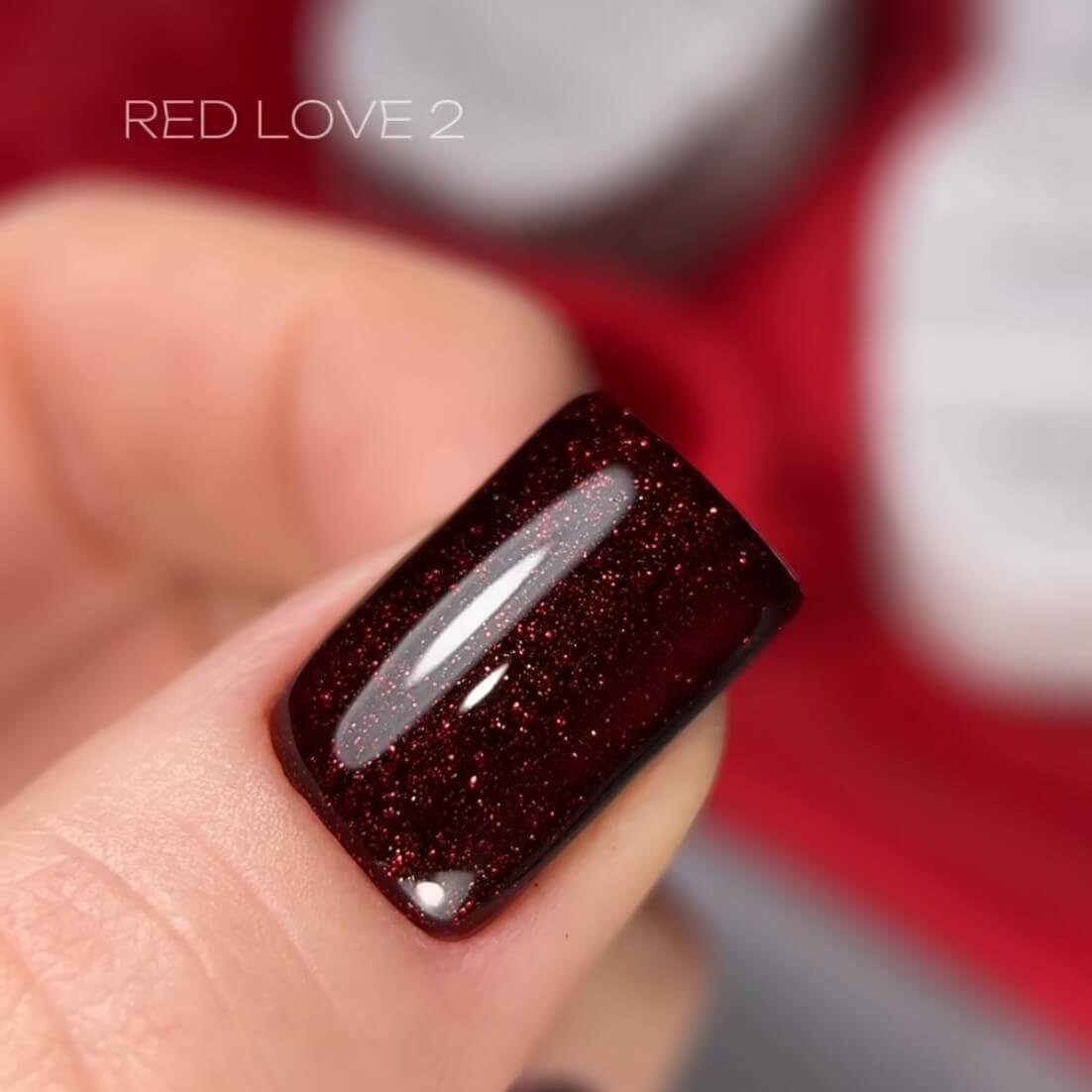 Гель-лак Saga Professional LOVE RED 02, 10 мл