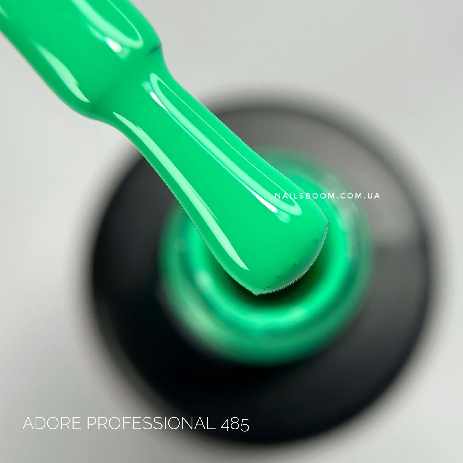 Гель-лак ADORE PROFESSIONAL 485 spearmint, 8 мл