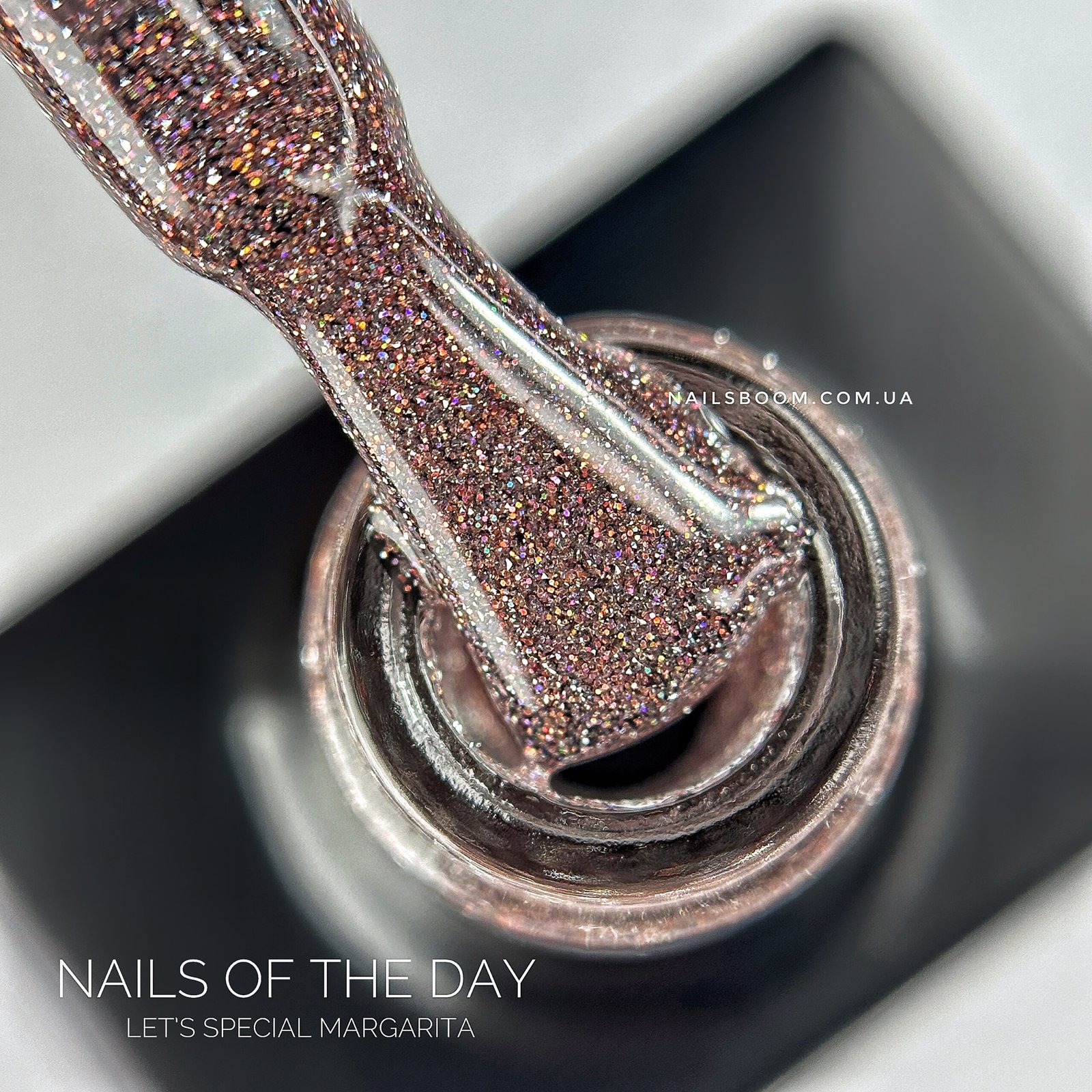 IMG_3737 Світловідбиваючий гель-лак NAILS OF THE NIGHT Margarita 012, 10 мл