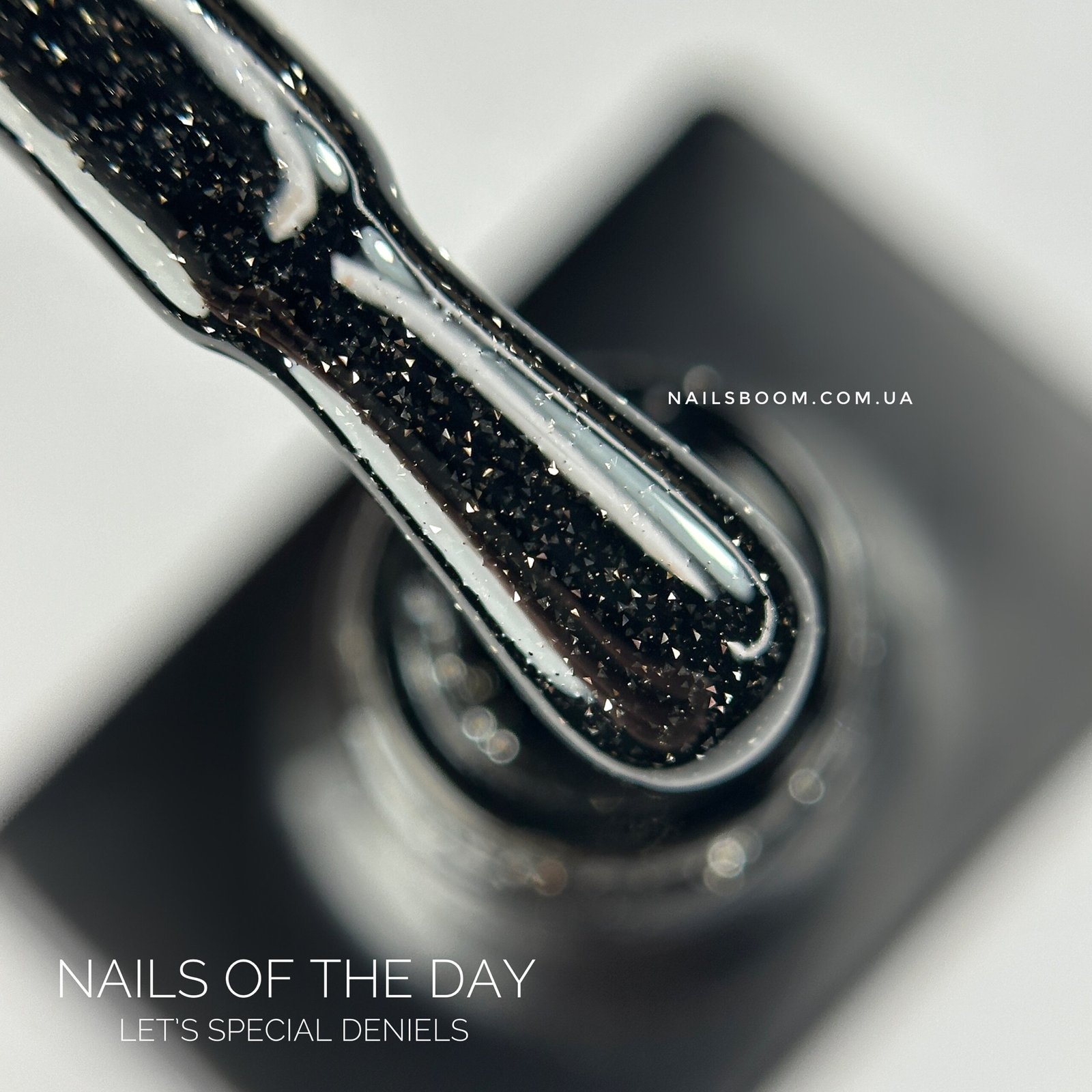 IMG_3738 Світловідбиваючий гель-лак NAILS OF THE NIGHT Deniels 034, 10 мл