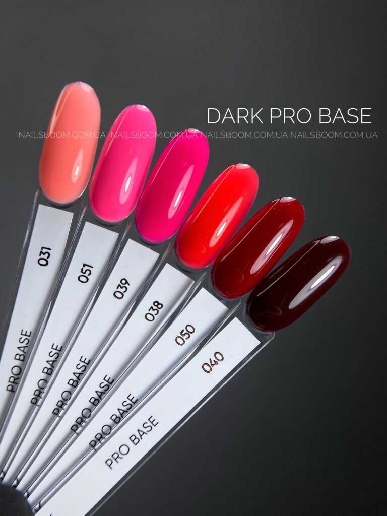 44D13482-F5D1-4B27-87E9-D1C92926AE0A Камуфлююча база DARK PRO base №39, 15 мл