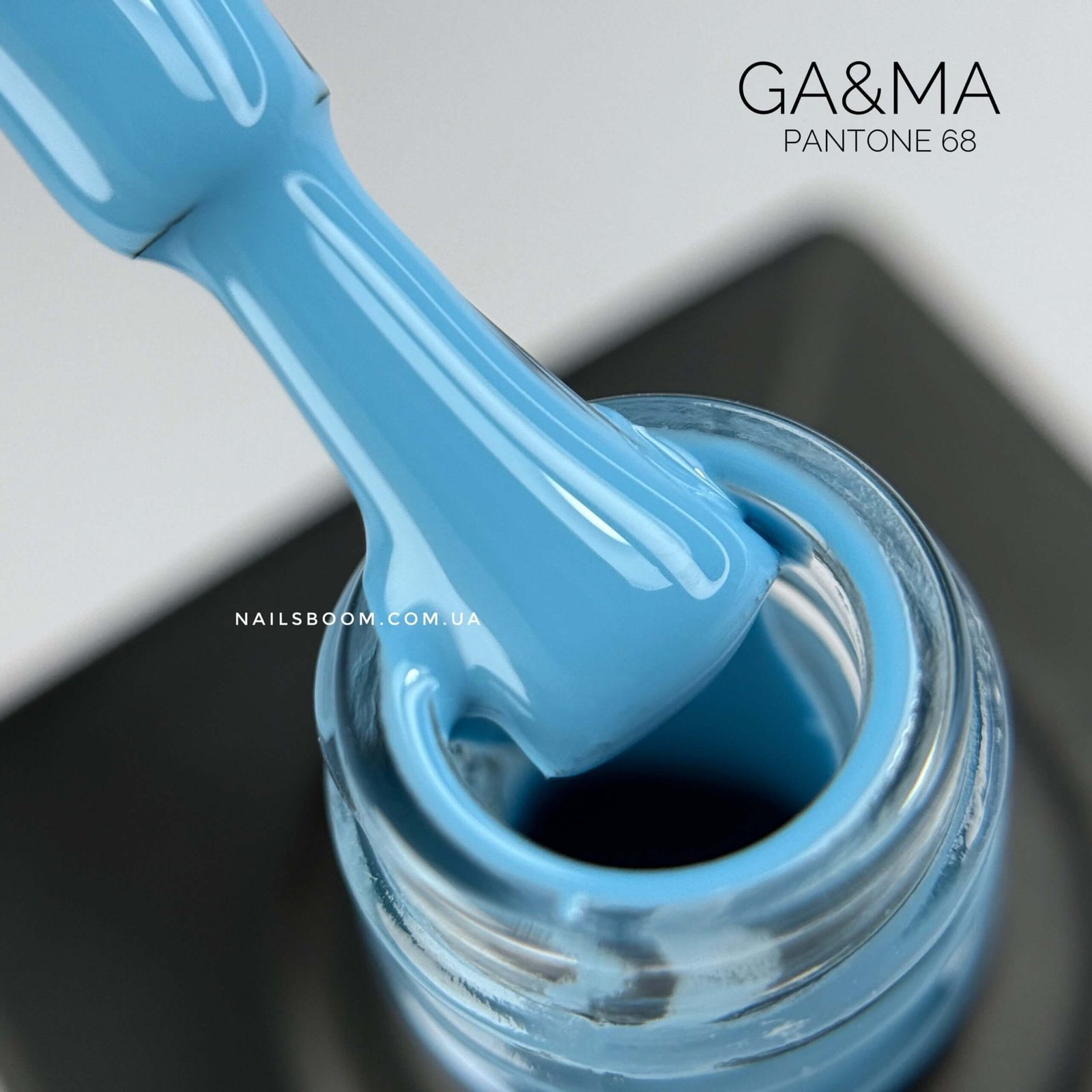 Гель-лак GA&MA Pantone collection 068, 10 мл