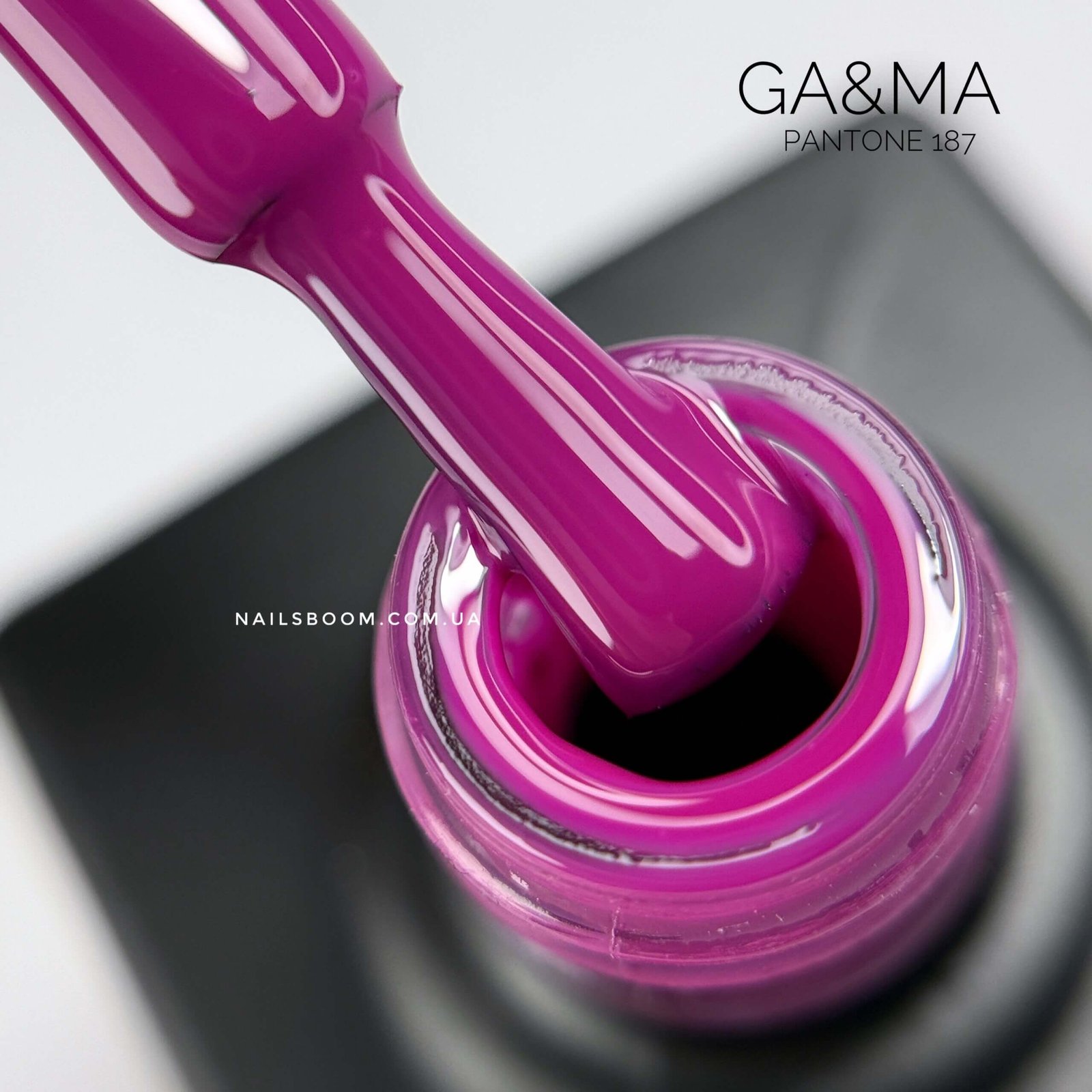 Гель-лак GA&MA Pantone collection 187 Rose Voilet, 10 мл