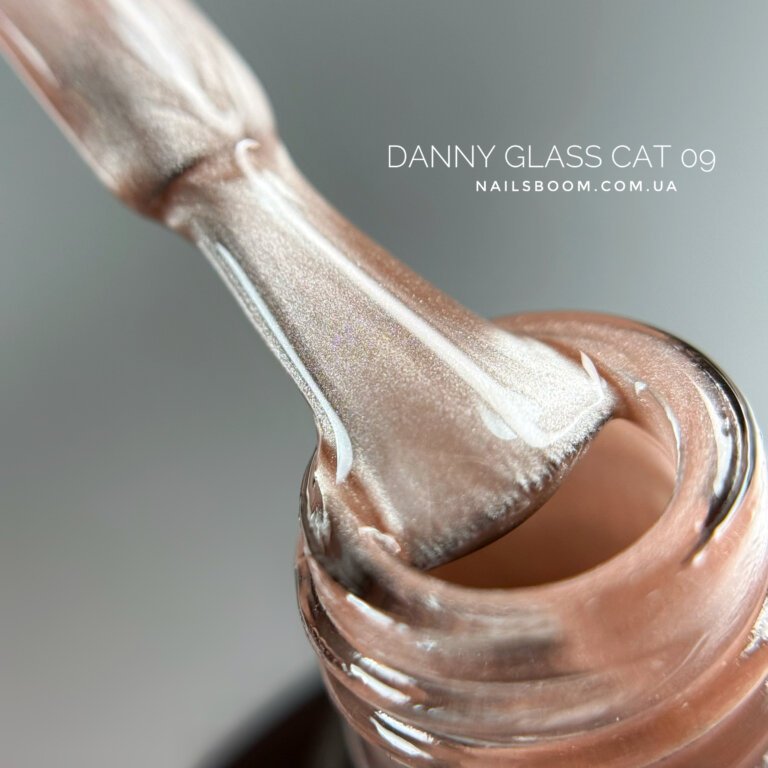 Гель-лак котяче око Danny Glass cat eye 09, 8 мл